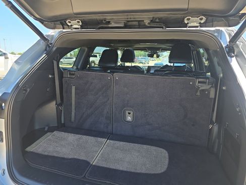 Used 2022 Toyota Highlander XSE FWD image 18