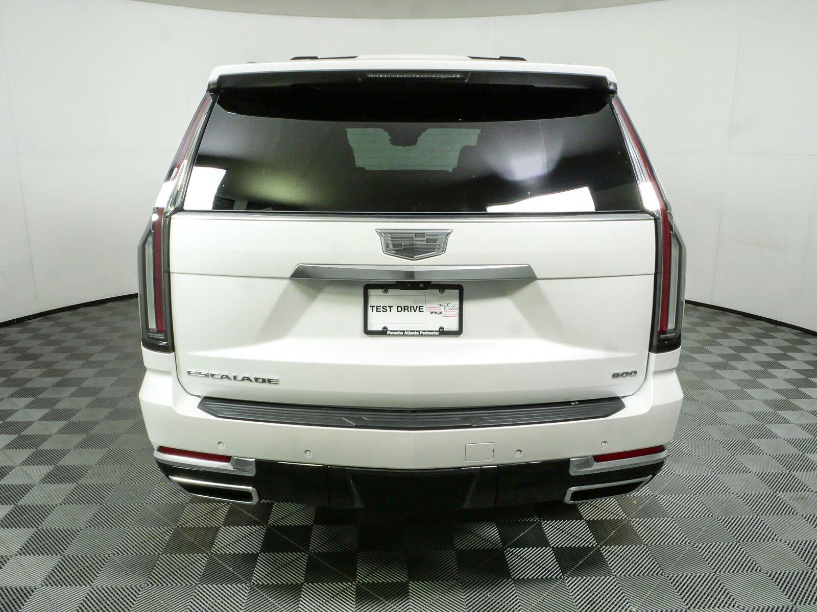 Used 2025 Cadillac Escalade Premium Luxury w/ LPO, Radiant Package RWD image 31