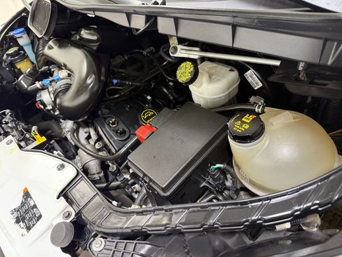 Used 2019 Ford Transit 150 XL image 65