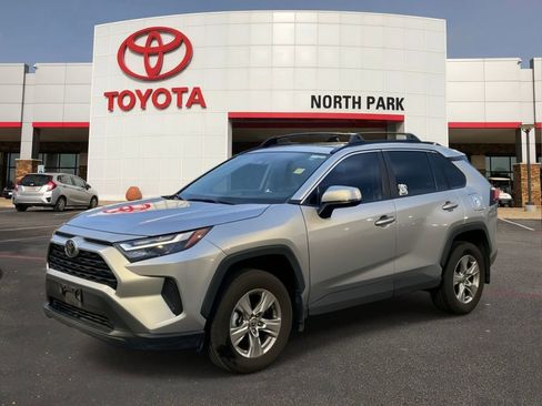 Used 2023 Toyota RAV4 XLE w/ Convenience Package image 1