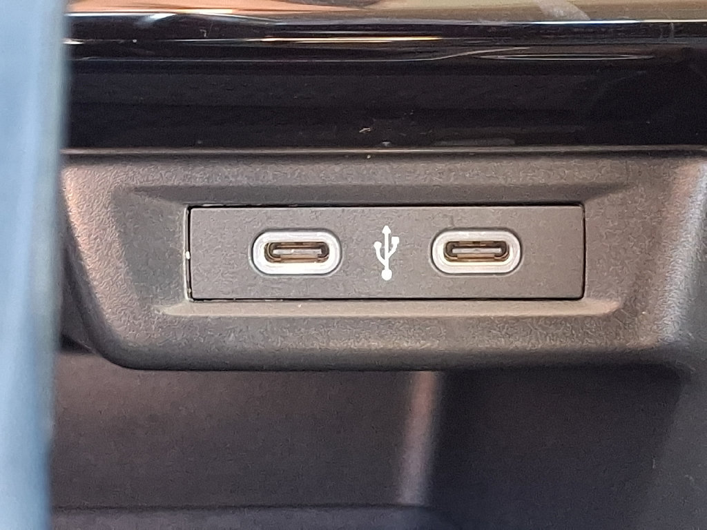 Used 2025 Volkswagen Jetta SE FWD image 24