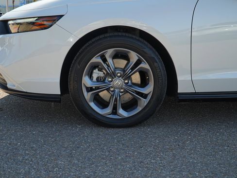 Used 2024 Honda Accord EX-L image 10