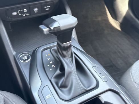 Used 2025 Kia K4 LXS image 25