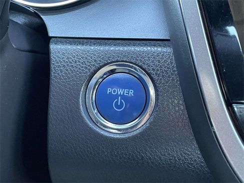 Used 2019 Toyota Camry LE image 26