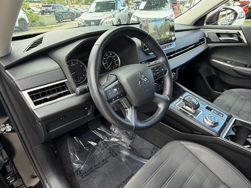 Used 2022 Mitsubishi Outlander SE AWD/4WD image 10
