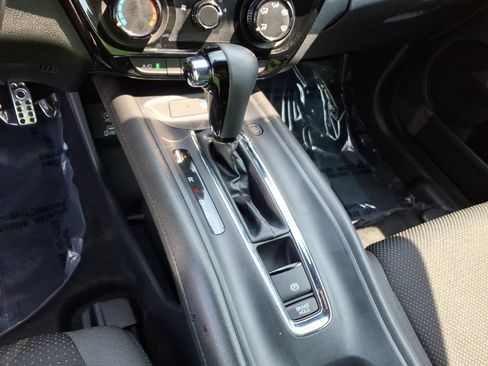 Used 2021 Honda HR-V Sport image 16