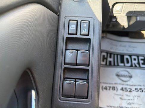 Used 2023 Nissan Frontier SV w/ SV Convenience Package image 25