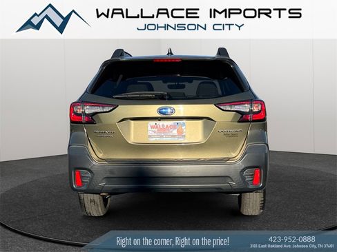 Used 2020 Subaru Outback Premium image 4