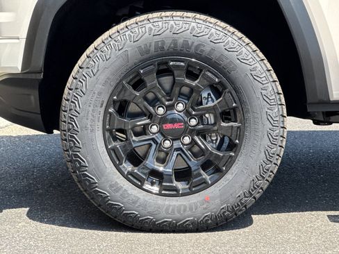 New 2026 GMC Canyon Elevation AWD/4WD image 25