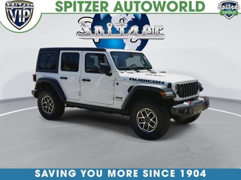 Used 2024 Jeep Wrangler Unlimited Rubicon AWD/4WD image 3