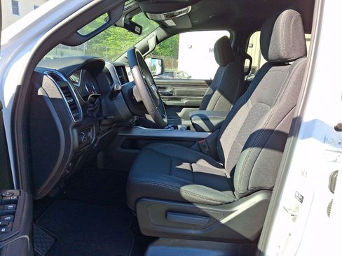 New 2026 RAM 1500 Express AWD/4WD image 10