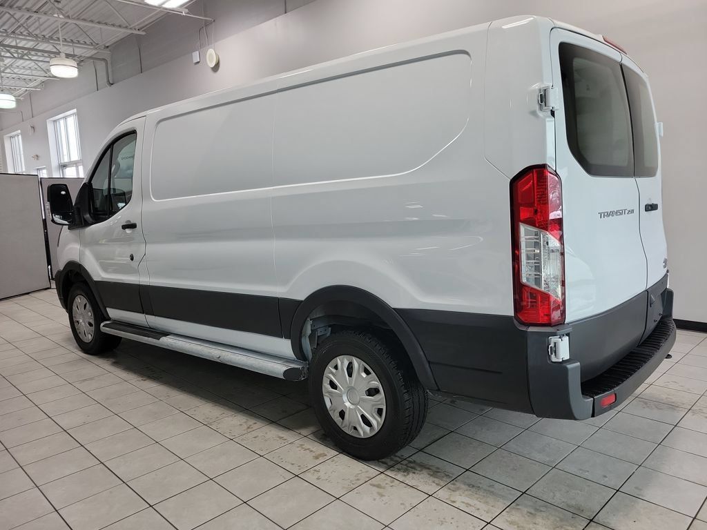 Used 2024 Ford Transit 250 Low Roof w/ Exterior Upgrade Package RWD image 4