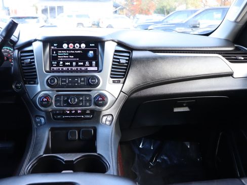 Used 2017 GMC Yukon XL SLT image 20