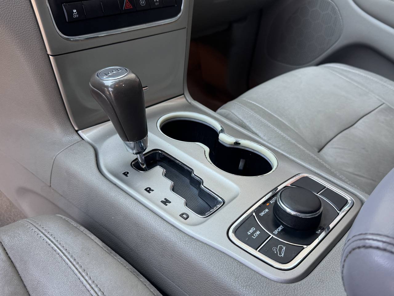 Used 2012 Jeep Grand Cherokee Laredo AWD/4WD image 21
