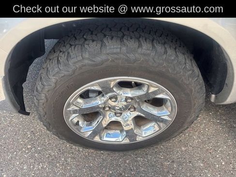 Used 2018 RAM 1500 Laramie w/ Convenience Group AWD/4WD image 30