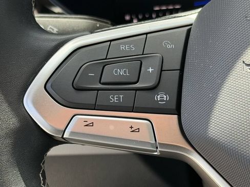 Certified 2023 Volkswagen Taos S FWD image 22