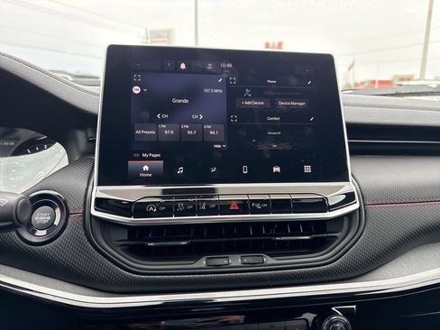 Used 2023 Jeep Compass Trailhawk image 15