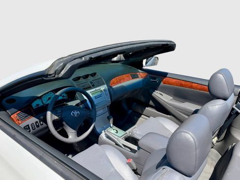 Used 2006 Toyota Solara SE FWD image 8