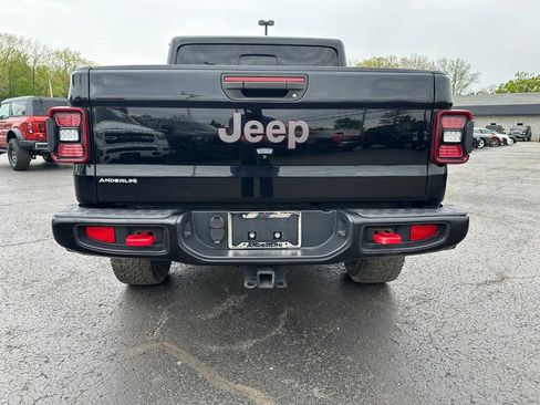Used 2023 Jeep Gladiator Rubicon w/ LED Lighting Group AWD/4WD image 4