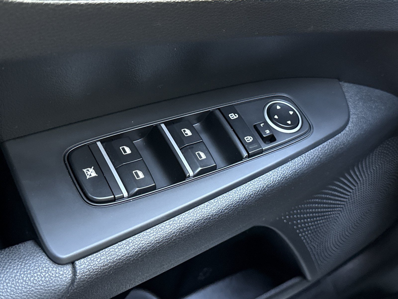 Used 2023 Kia Forte LXS FWD image 15