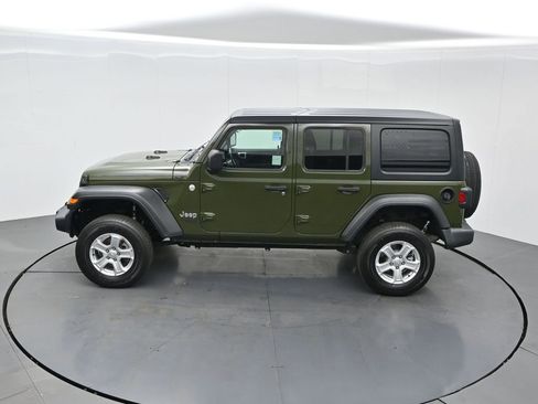 Used 2021 Jeep Wrangler Unlimited Sport image 57