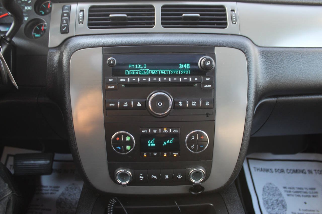 Used 2008 Chevrolet Avalanche LT w/ LT Preferred Equipment Group AWD/4WD image 19