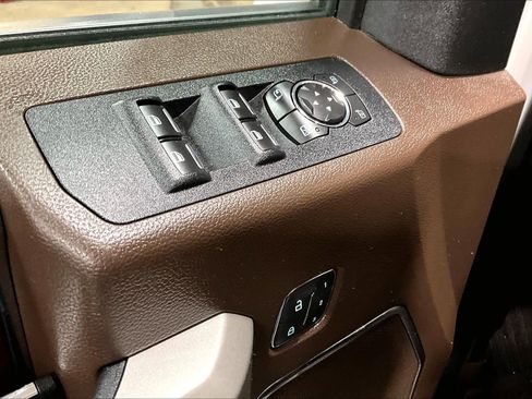 Used 2018 Ford F150 King Ranch w/ Equipment Group 601A Luxury image 32