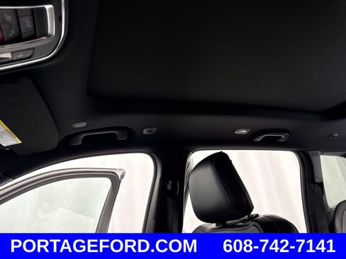 Used 2023 Jeep Grand Cherokee Trailhawk w/ Luxury Tech Group III AWD/4WD image 25