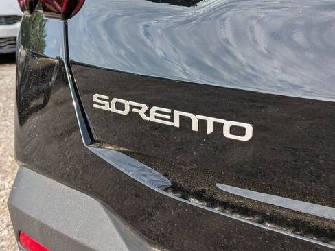 New 2026 Kia Sorento LX FWD image 13