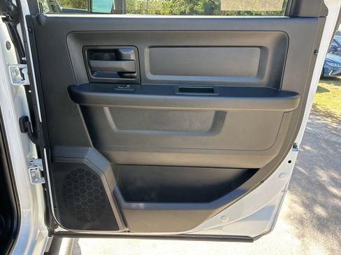 Used 2024 RAM 2500 Tradesman w/ Chrome Appearance Group image 41