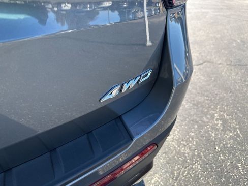 Used 2025 Ford Explorer ST-Line w/ ST-Line Street Pack image 10