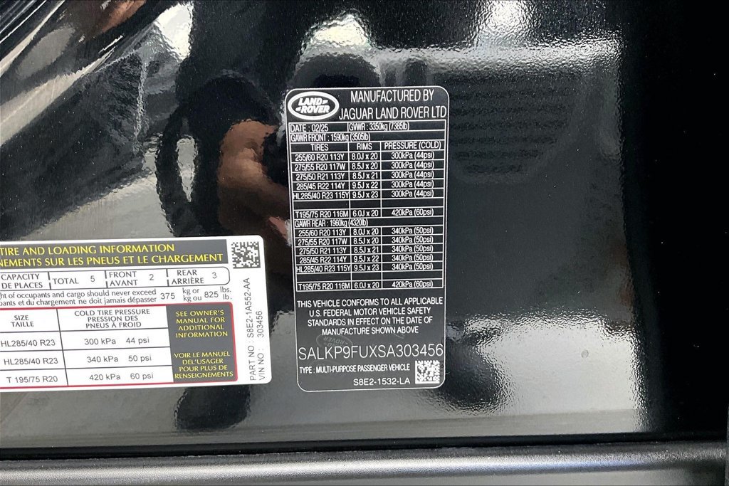Used 2025 Land Rover Range Rover SE AWD/4WD image 17