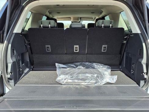 New 2026 Ford Expedition Active image 20