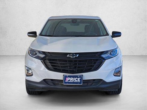 Used 2021 Chevrolet Equinox LT image 2