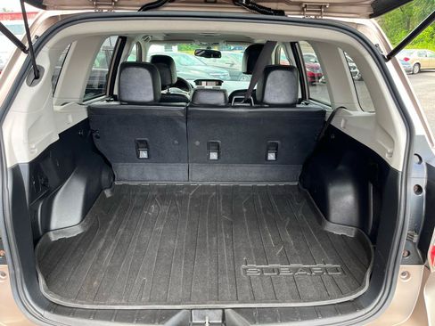 Used 2014 Subaru Forester 2.5i Limited w/ Popular Package #1 AWD/4WD image 6