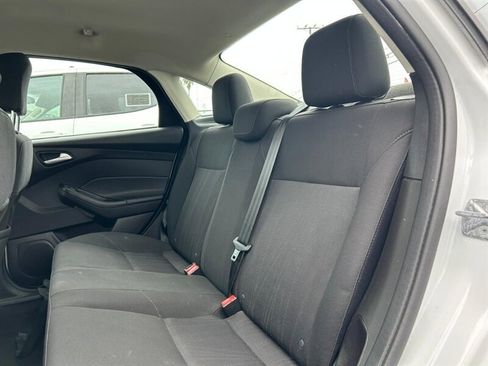 Used 2016 Ford Focus SE image 12
