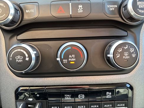 Used 2021 RAM 2500 Tradesman AWD/4WD image 19