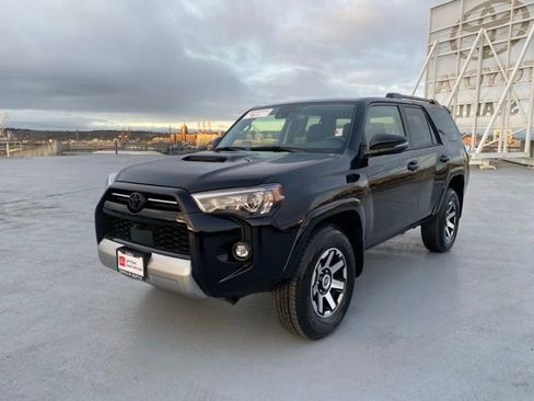 Certified 2023 Toyota 4Runner TRD Off-Road Premium image 7