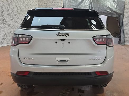 Used 2025 Jeep Compass Limited AWD/4WD image 5