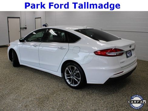 Used 2020 Ford Fusion SEL image 2