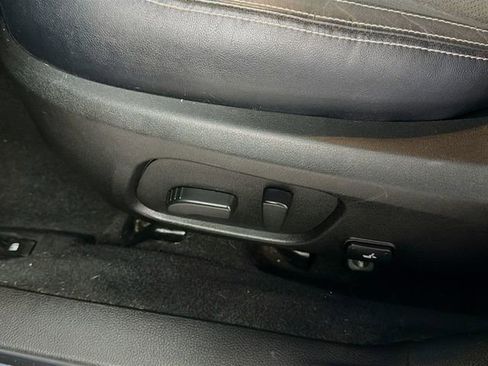 Used 2017 Subaru Forester 2.5i Touring image 25