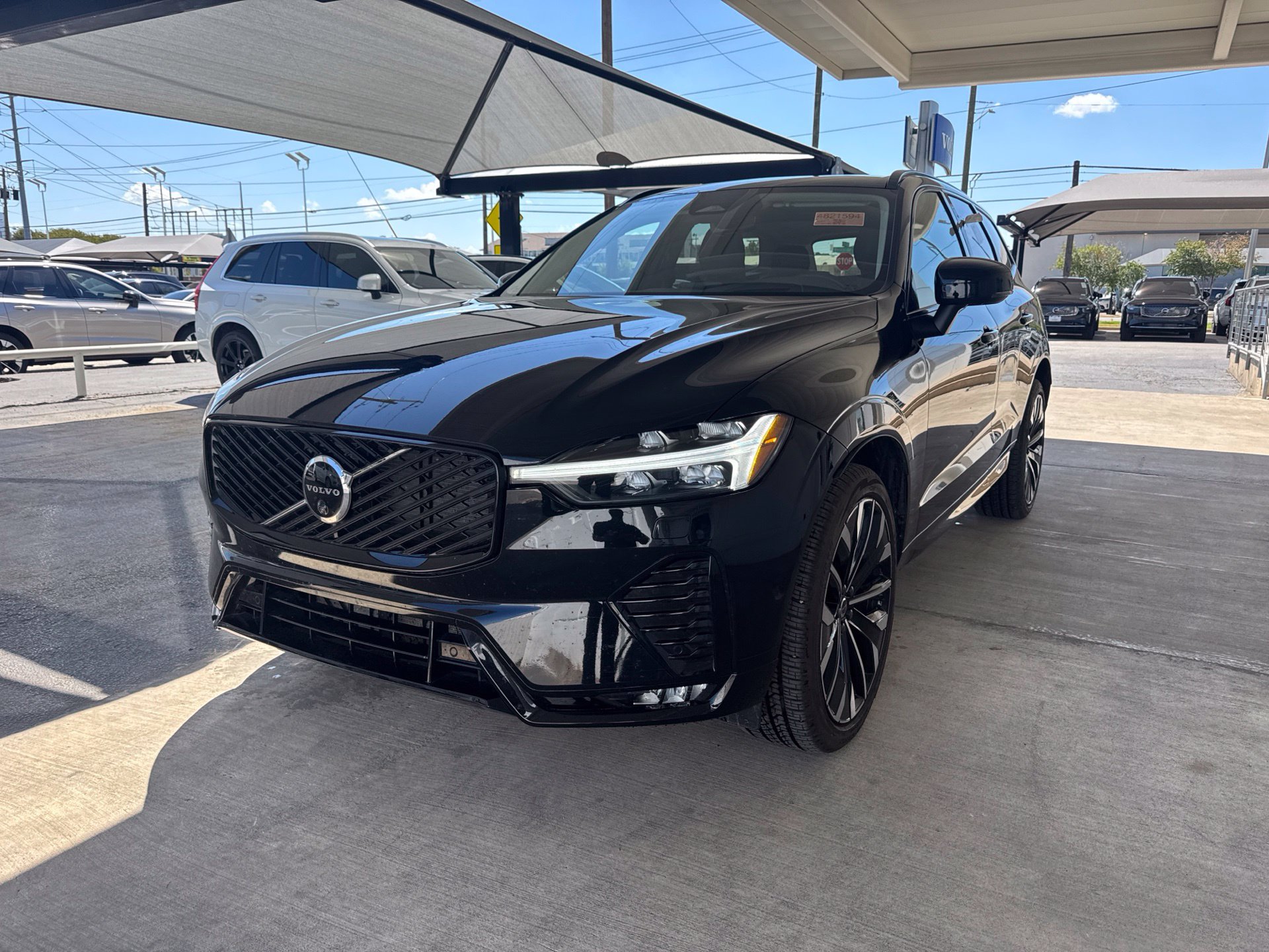 Certified 2026 Volvo XC60 B5 Ultra AWD/4WD image 1