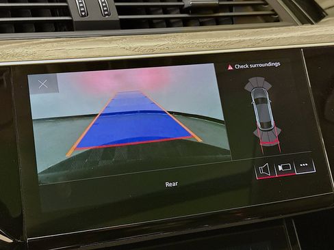 Used 2021 Audi e-tron Premium w/ Black Optic Package image 23