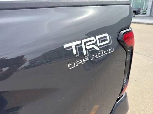 Used 2025 Toyota Tacoma TRD Off-Road w/ TRD Off Road Upgrade Package AWD/4WD image 7