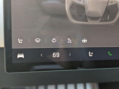 Used 2024 Tesla Cybertruck AWD Crew Cab image 31