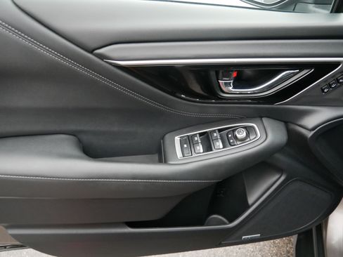 Used 2022 Subaru Outback Limited XT image 30