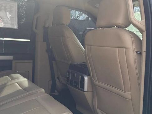 Used 2021 Ford F250 Lariat w/ Lariat Ultimate Package image 22