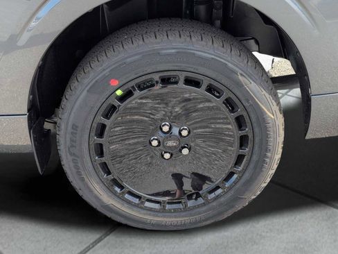 New 2026 Ford Maverick Lobo AWD/4WD image 12