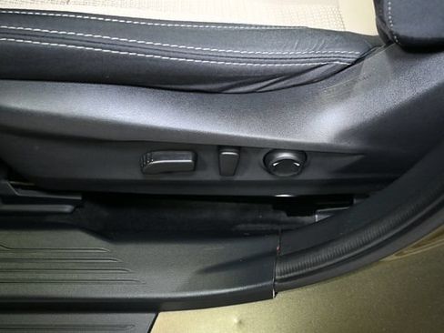 Used 2025 Subaru Outback Premium AWD/4WD image 50