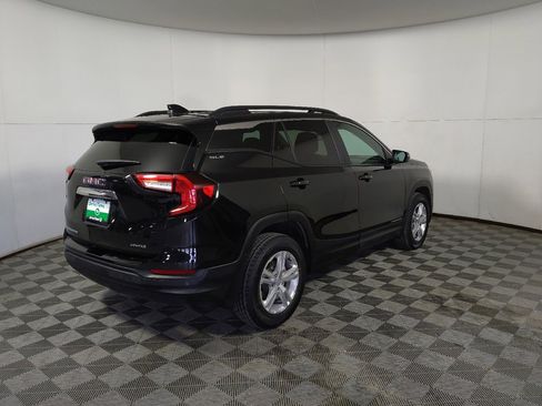 Used 2022 GMC Terrain SLE w/ Driver Convenience Package AWD/4WD image 10
